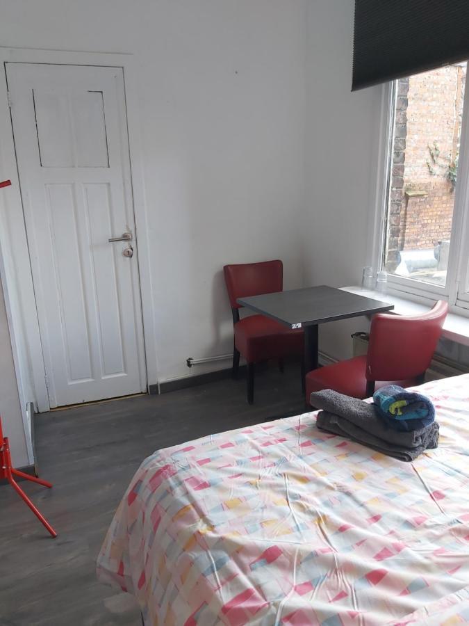 Sint-Pieters Station Rooms Gante Exterior foto